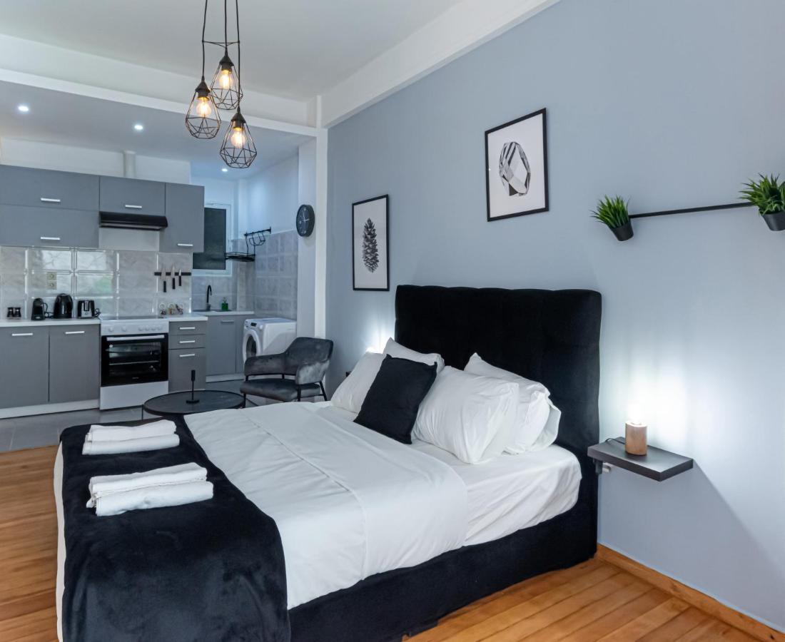 Couple Getaway With Queen Bed Lejlighed Athen Eksteriør billede